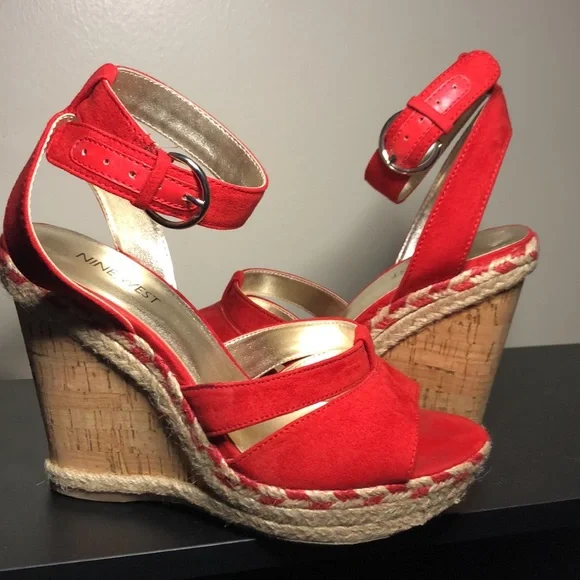 Nine West Fender Red Cork Heel Wedges - Picture 2 of 14